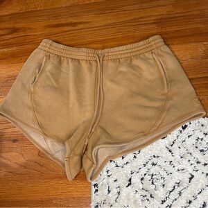 PINK Victoria’s Secret Tan Fleece Lounge Shorts Size M Drawstring Pocket Shorts